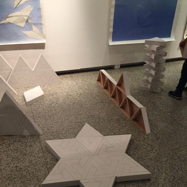 Die Klasse 4g besuchte die Kunstausstellung im Neuen Rathaus