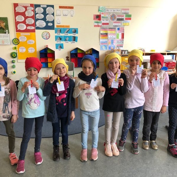 Die Klasse 1a an der Luitpoldschule bei MINTphilmal